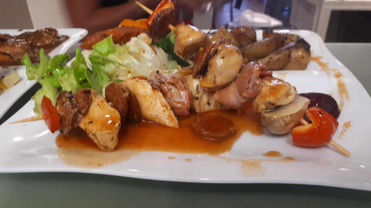 Hotel Restaurant L'Industrie 圣奥梅尔 外观 照片